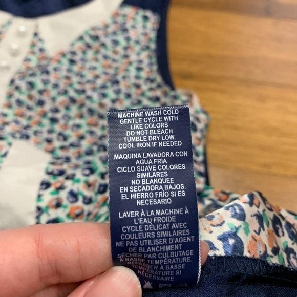 Tommy Girl Floral Print Top Womens Medium Blue Sleeveless Peter‎ Pan Collar Cute - Picture 6 of 6